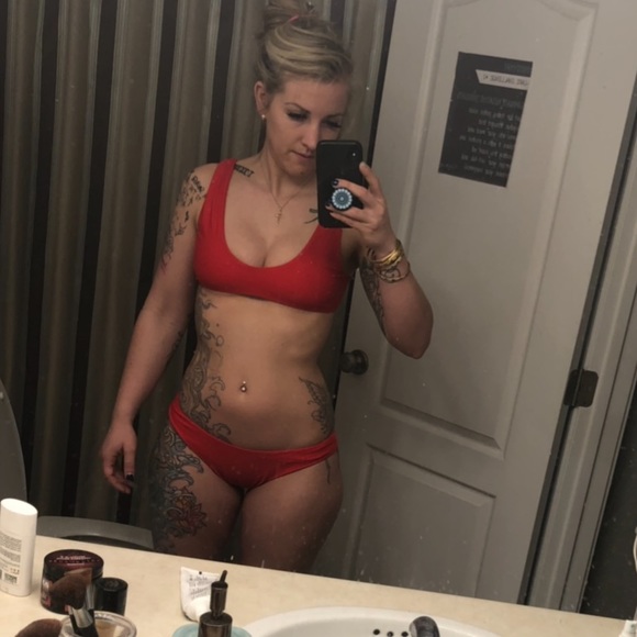 Bikini - Picture 4 of 6